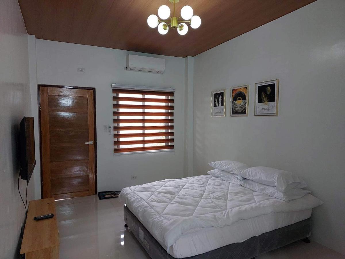 Flb Apartelle Los Banos Los Banos  Exterior photo